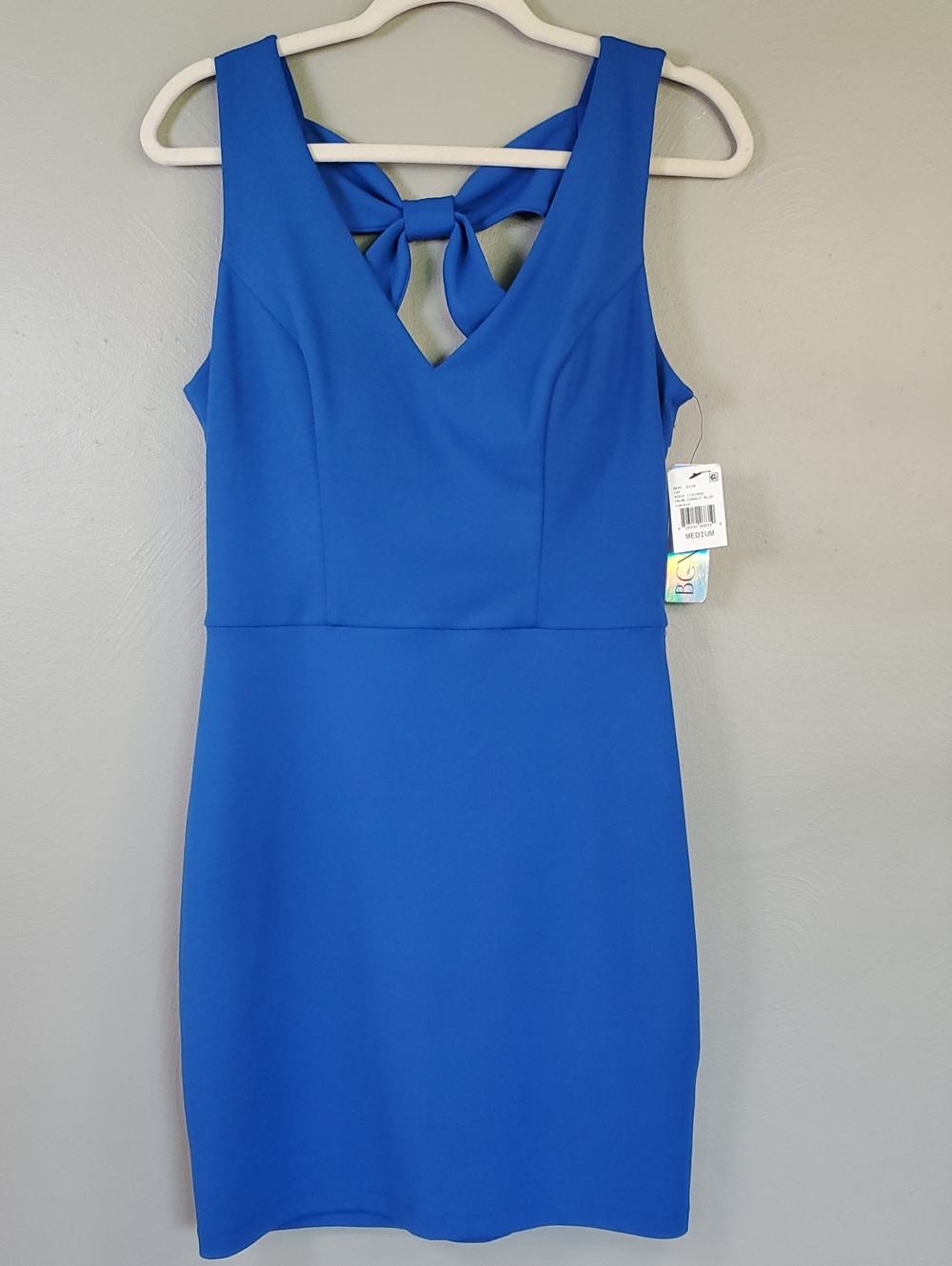 BCX Sleeveless Royal Blue V-Neck Sheath Dress with Back Cut Out Bow. Medium, NWT